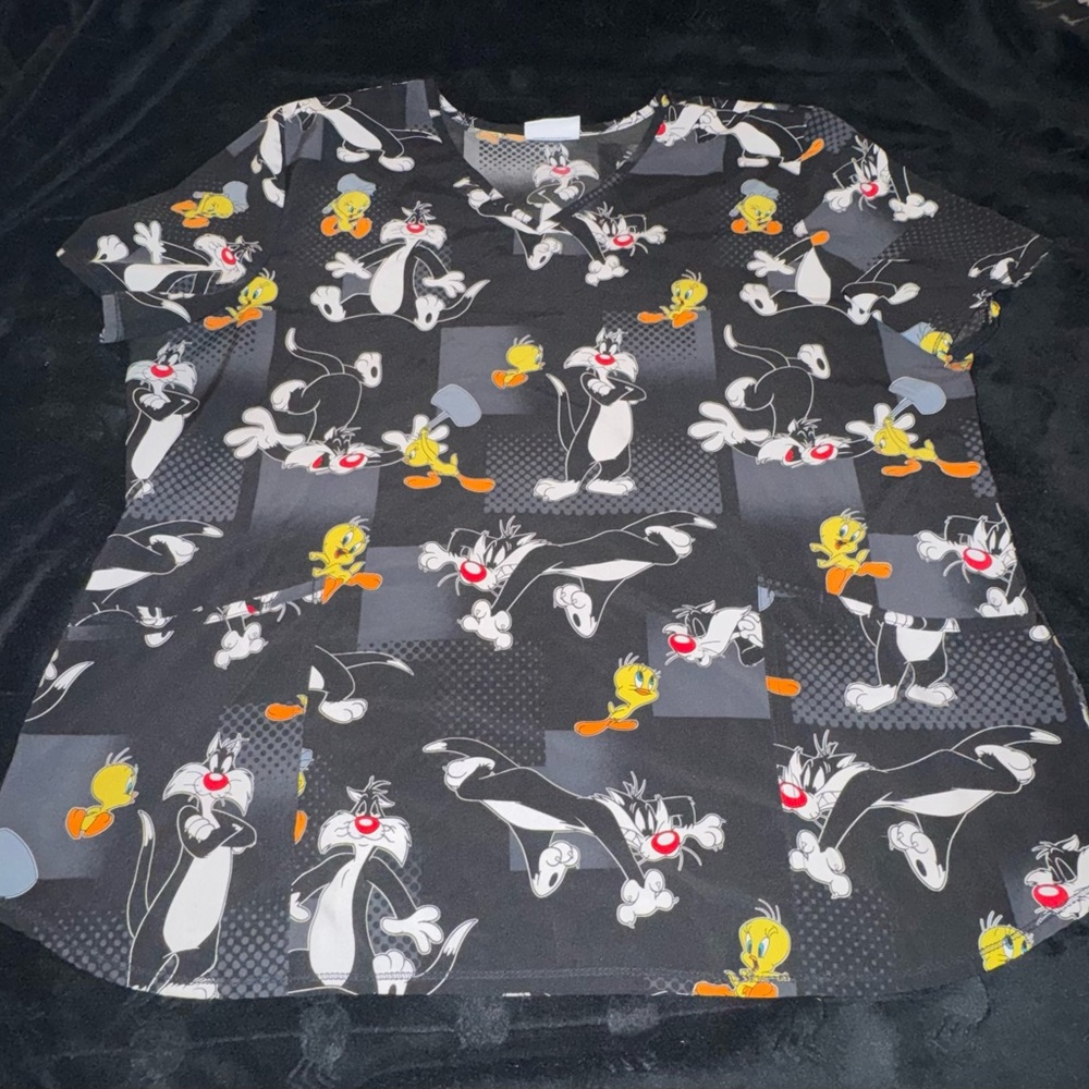Warner Bros. Looney Tunes Sylvester and Tweety Bird Scrub Top. - Picture 8 of 8